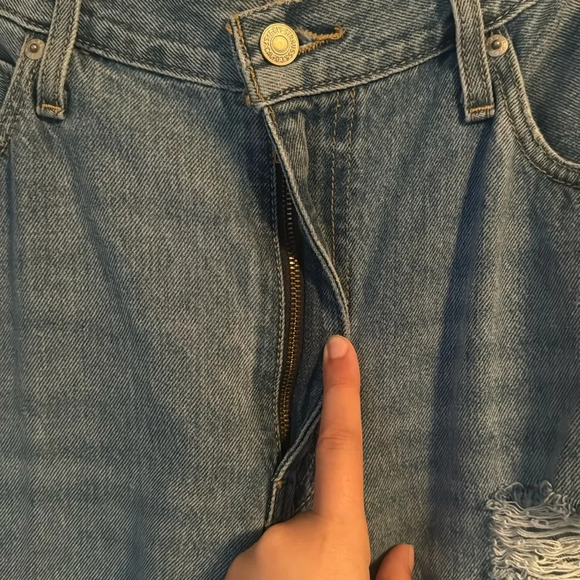 Levi’s '94 Baggy Destructed Jeans Size 32 - Picture 7 of 11